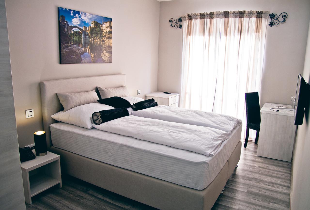 Hotel Bakarni Lonac Brčko エクステリア 写真