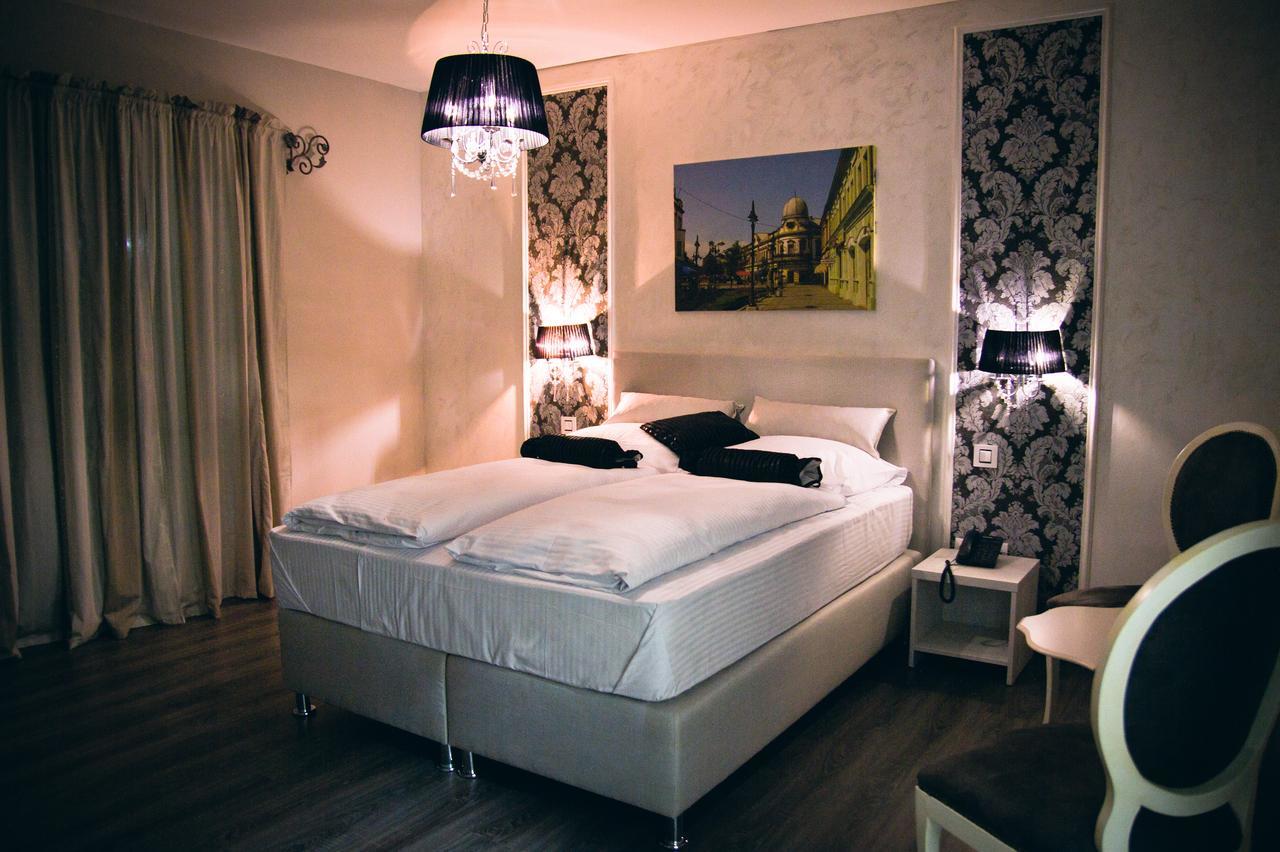 Hotel Bakarni Lonac Brčko エクステリア 写真