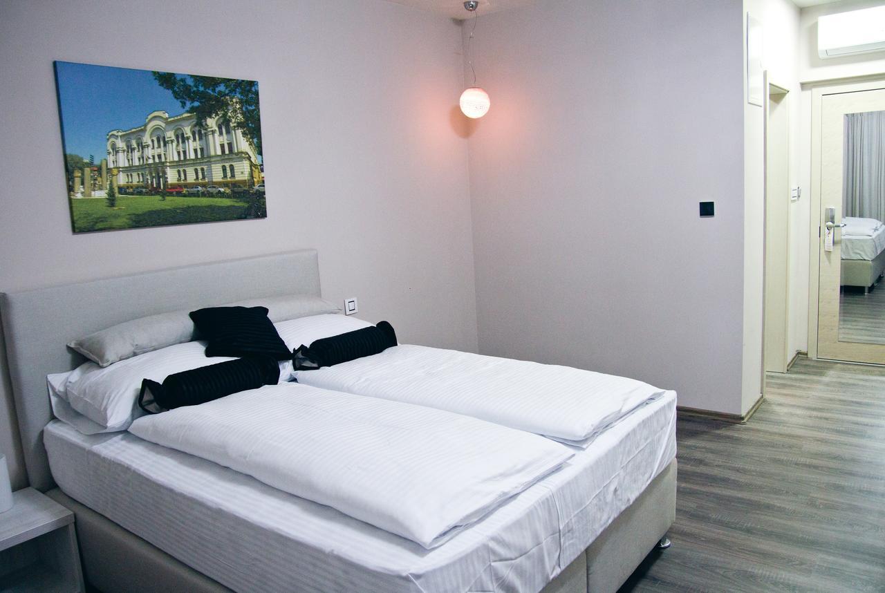 Hotel Bakarni Lonac Brčko エクステリア 写真
