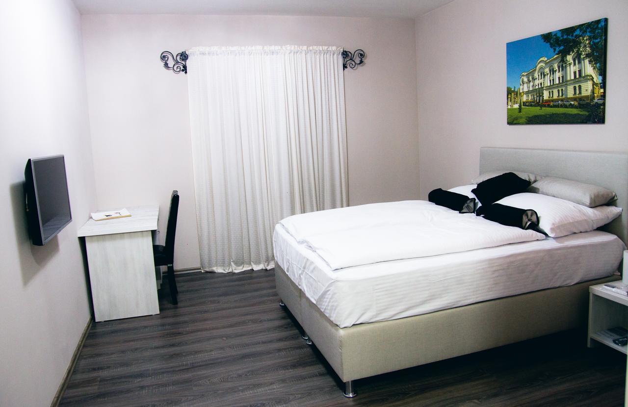 Hotel Bakarni Lonac Brčko エクステリア 写真